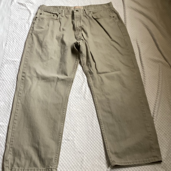 Wrangler Loose Straight Jeans in Light Tan - Picture 1 of 7